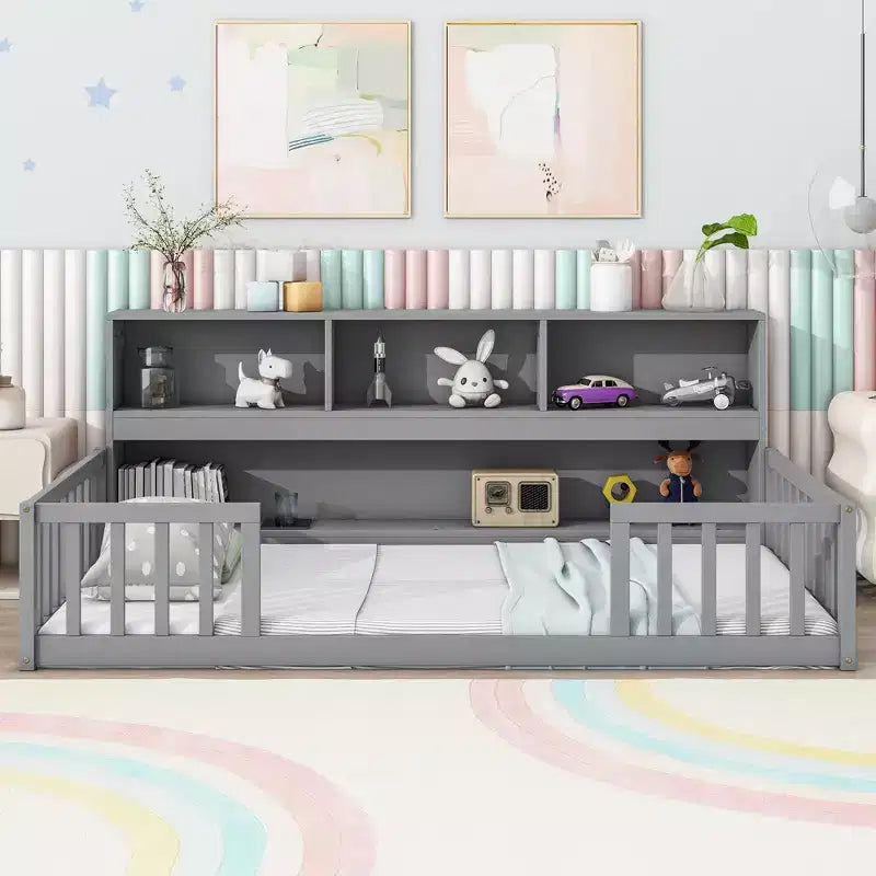 Lit double superposé avec bibliothèque et barrières de sécurité