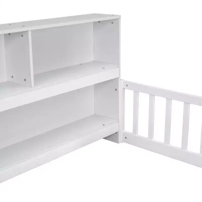 Lit double superposé avec bibliothèque et barrières de sécurité