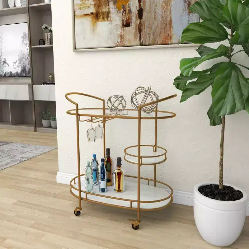 Chariot de bar contemporain en fer doré - Élégant rangement roulant à 3 niveaux, usage intérieur