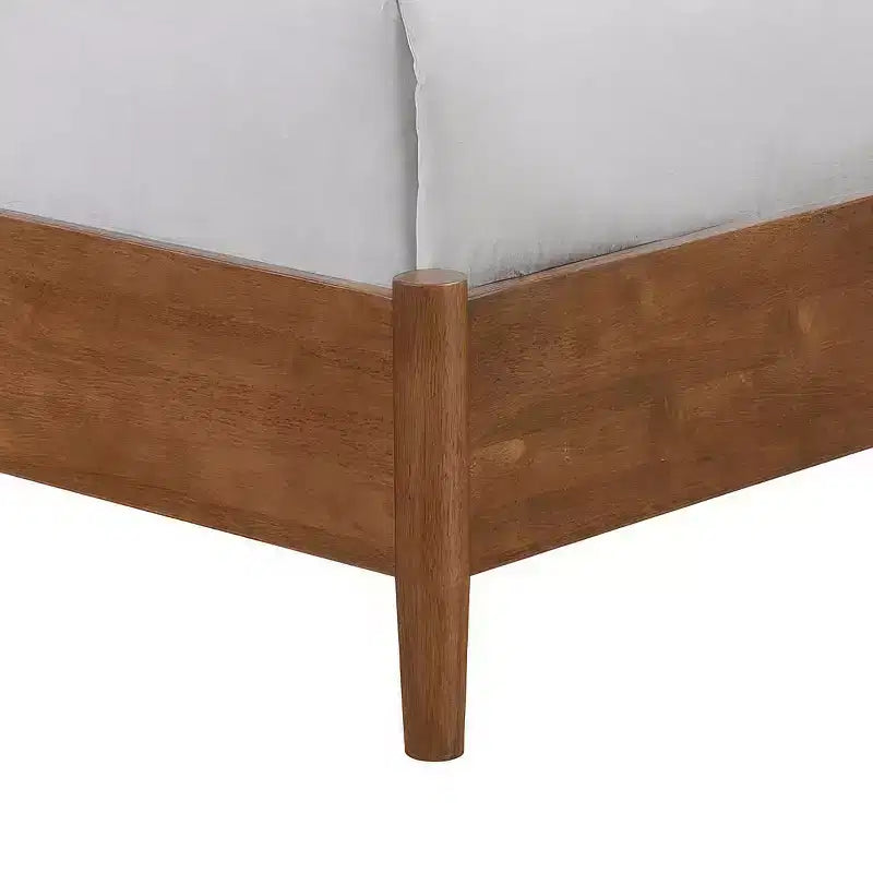 HOMES: Inside + Out Ensemble de chambre 3 pièces Mid-Century Modern Riverstone avec 2 tables de chevet Noyer