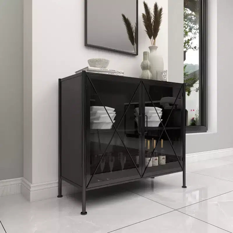 Meuble Métallique Industriel Noir : Aucun assemblage, cadre en fer, design ajouré, inclut un dispositif anti-basculement