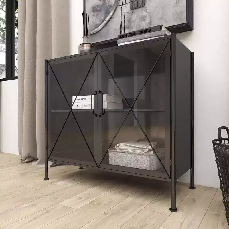 Meuble Métallique Industriel Noir : Aucun assemblage, cadre en fer, design ajouré, inclut un dispositif anti-basculement