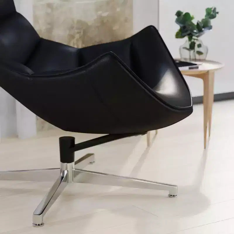 Fauteuil d'appoint pivotant profilé avec piètement en métal croisé